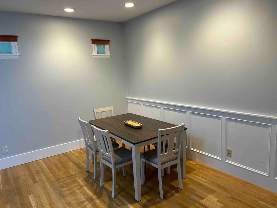 Spacious Medford Gem Exterior foto