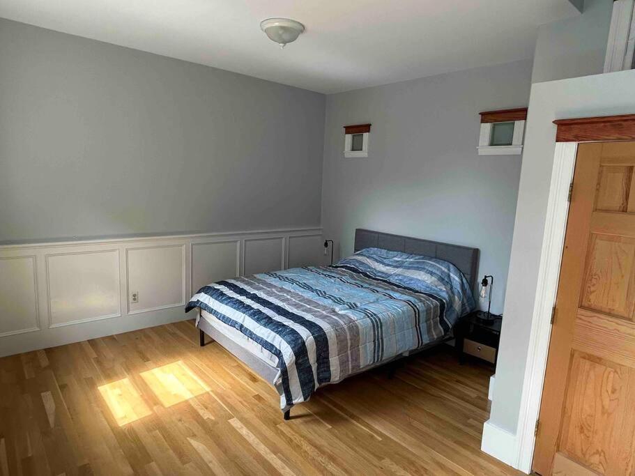 Spacious Medford Gem Exterior foto