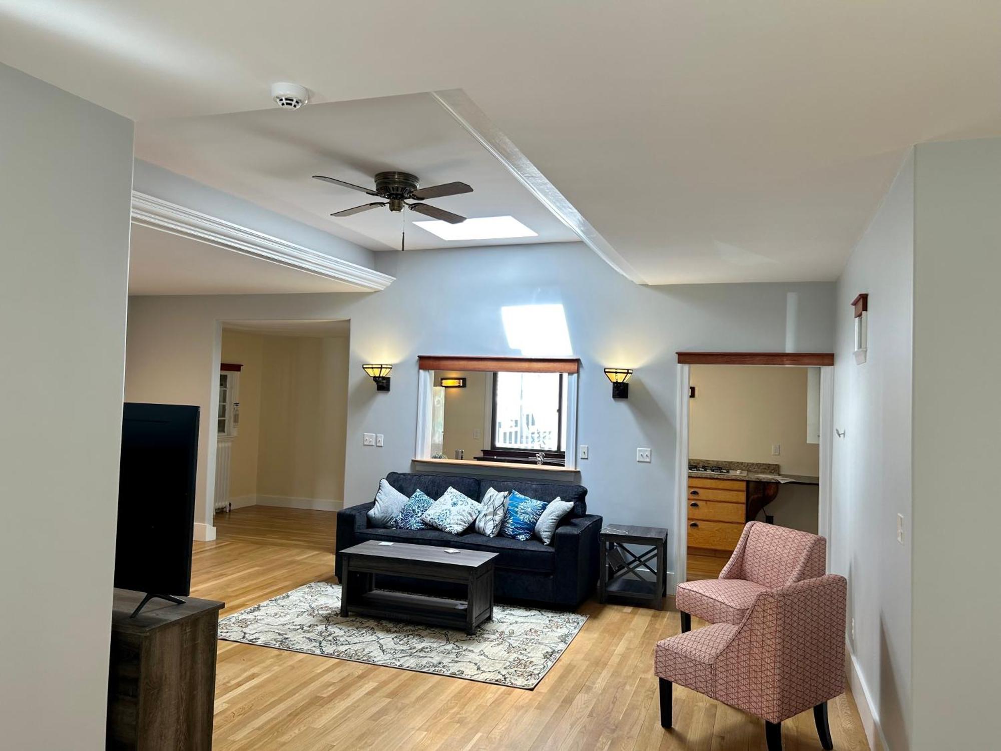 Spacious Medford Gem Exterior foto